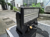 Tube stroboscopique double LED 1500W RGBW Couleur STRIKE M Hybrid Strobe Wash avec inclinaison à 180 ° IP65
