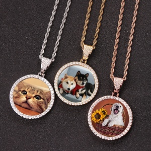 Nouveaux Colliers Médaillons Personnalisés Zircon Cubique Effet Glacé pour Photos, Chaînes Cordon Bijoux Cadeaux Pendentif Collier <span class=keywords><strong>Photo</strong></span> - Product Image 1