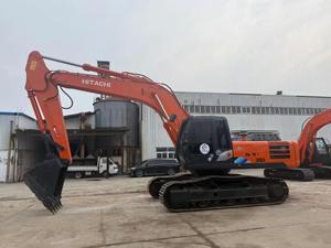 Excavatrice sur chenilles Hitachi ZX350 de couleur orange, équipement de construction robuste - Product Image 5