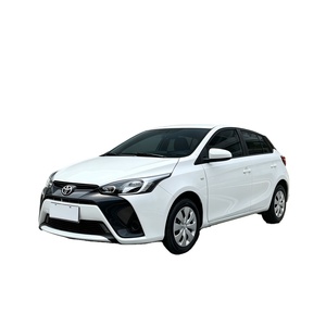 Berlina Usata Economica 2017 per Toyota Vitz Yaris <span class=keywords><strong>L</strong></span> 1.5L Automatica LHD 5 Posti R15 Tessuto per Uso Quotidiano Familiare - Product Image 1