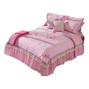 Couette double Love à ressorts avec 2 oreillers, style princesse florale, ensemble de literie pour usage domestique, 100 % polyester, broderie appliquée - Product Image 1