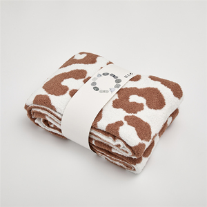 Couverture tricotée <span class=keywords><strong>en</strong></span> demi-velours BWE, <span class=keywords><strong>couvre</strong></span>-<span class=keywords><strong>lit</strong></span> <span class=keywords><strong>en</strong></span> microfibre à imprimé léopard, couverture décorative moelleuse et épaisse - Product Image 6