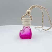 Bouteille de diffuseur de voiture en forme de coeur en verre rechargeable écologique de 6ml étanche avec estampage à chaud et logo personnalisé