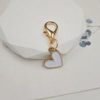 Accessoires de pendentifs DIY en alliage coloré en forme de cœur pour chaussures, vêtements, sacs, colliers et boucles d'oreilles
