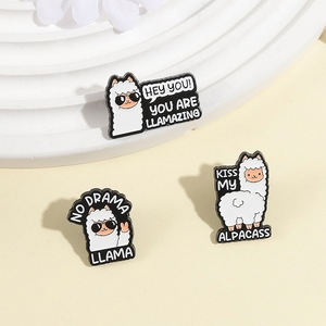 <span class=keywords><strong>Kiss</strong></span> My alpacass หมุดเคลือบไม่มีละคร Llama น่ารักตลกอัลพาก้าป้ายสันติภาพเข็มกลัดสัตว์ปกเครื่องประดับของขวัญสำหรับเพื่อน - Product Image 2