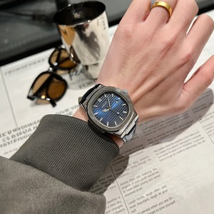 <span class=keywords><strong>Montre</strong></span> décontractée ultra-fine pour <span class=keywords><strong>homme</strong></span> de <span class=keywords><strong>marque</strong></span> <span class=keywords><strong>suisse</strong></span>, nouveau bracelet en cuir, mouvement à quartz, verre en alliage, bracelet de 20 mm, aiguilles, article populaire pour le commerce extérieur - Product Image 2