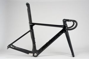 Hongfu khung xe đạp đường <span class=keywords><strong>Carbon</strong></span> Aero Xe đạp khung 700 * 28C Aero đường xe đạp khung R8 <span class=keywords><strong>Carbon</strong></span> Trung Quốc OEM với tích hợp tay lái - Product Image 2