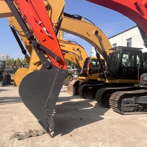 Escavatore Cingolato Usato Doosan DX340LC-9C 2023, 34 Tonnellate, 191 kW, Benna da 1,83 m³, 1000 Ore di Utilizzo, Attrezzatura per Scavo - Product Image 3