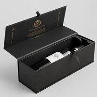 Boîte d'emballage cadeau de luxe avec fermeture magnétique personnalisée en or et logo UV pour bouteille de vin