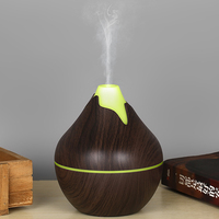 Petit humidificateur d'air pour voiture Diffuseur d'arômes Humidificateur d'air ultrasonique portable Humidificateur à brume intelligent Purificateur Usb
