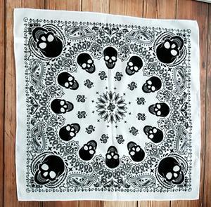 Pañuelo de Algodón Cuadrado con Diseño Moderno, Impresión de Logotipo Personalizado, para Fiestas, Navidad y Festivales - Product Image 2