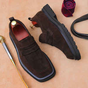 รองเท้าบูทหนังแท้ผู้ชายดีไซน์คลาสสิคล่าสุด ประจำฤดูใบไม้ร่วง-ฤดูหนาว ปี 2025 สวมใส่สบาย เหมาะสำหรับทำงาน กันน้ำ กันลื่น สวมแบบสลิปออน - Product Image 6