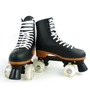 Patins à roulettes à 4 roues, chaussures de patinage à roulettes, pour adultes, professionnels, patins à roulettes à louer, vente en gros bon marché - Product Image 3