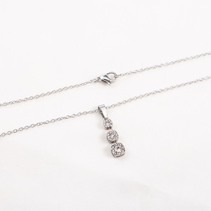 สร้อยคอเหล็กไทเทเนียมพร้อมจี้เพชรทรงกลมสำหรับผู้หญิงสวมใส่ทุกวัน ดีไซน์เรขาคณิต โซ่คล้องไหปลาร้า - Product Image 4