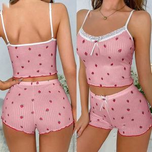 I-0632 Ensemble 2 pièces d'été pour femme, respirant, doux, taille élastique, imprimé fraises et rayures, débardeur et short, vêtements d'intérieur, pyjama - Product Image 3