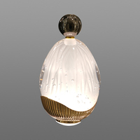 Luminaire suspendu en forme d'œuf en verre givré de qualité supérieure avec base cannelée dorée pour hall d'entrée, escalier et plafond haut monumentaux
