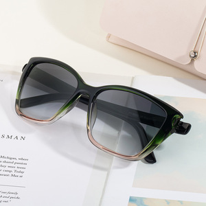 Gafas de sol Cat Eye Fy-99260 para mujer, montura negra de PC, protección UV400, estilo urbano para exteriores. - Product Image 4