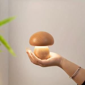 Lámpara de Mesa con Forma de Hongo, LED Creativa, de Madera, para Escritorio, Dormitorio, Mesita de Noche, Decoración del Hogar, Regalo Único y Cálido, Dropshipping - Product Image 4