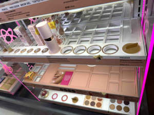 Présentoir <span class=keywords><strong>de</strong></span> cosmétiques au détail personnalisé étagère en acier design <span class=keywords><strong>miroir</strong></span> LED avec MDF acrylique pour vitrine <span class=keywords><strong>de</strong></span> magasin <span class=keywords><strong>de</strong></span> présentation - Product Image 5