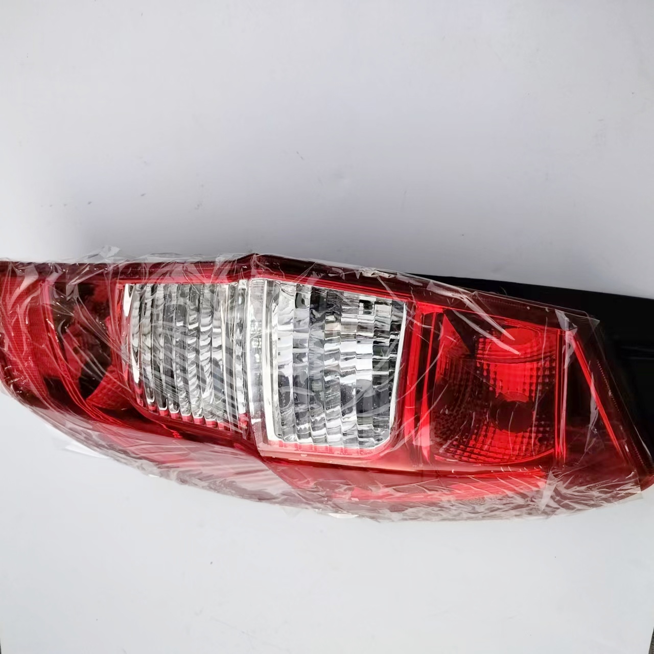 Combination Rear Light  Rear Tail Lights Brake Lamp for Wuling Hongguang S SGMW Brake Parts Image 4