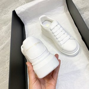 <span class=keywords><strong>Scarpe</strong></span> di Tendenza 2025 Piccole <span class=keywords><strong>Bianche</strong></span> da Uomo con Suola Spessa Primavera <span class=keywords><strong>e</strong></span> Autunno Rialzate Casual <span class=keywords><strong>Sportive</strong></span> da Uomo - Product Image 5