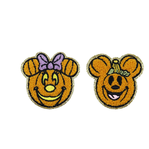 Patchs brodés thermocollants en feutre chenille, motif fantôme de dessin animé d'Halloween, faits main sur mesure, design blanc mignon, fournis par l'usine, pour chapeau - Product Image 4