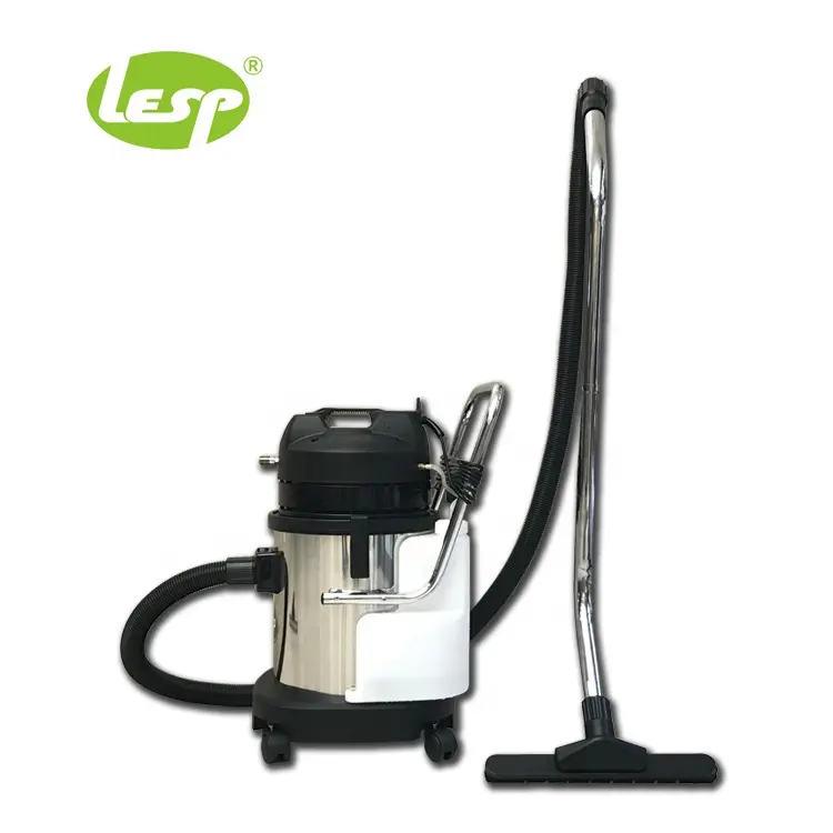 Carpets for wet and dry portable water spray vacuum cleaners