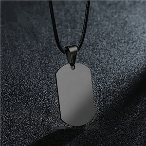Pendentif de haute qualité en acier inoxydable avec gravure laser personnalisée, image et lettrage, sur cordon en cuir et petite chaîne - Product Image 3