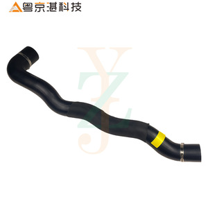ท่อยางอินเตอร์คูลเลอร์ด้านขวา รุ่น Lr036476 สำหรับรถยนต์ Range Rover L405 L494 เครื่องยนต์ V8 อะไหล่ทดแทน - Product Image 1