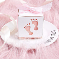 Boîtes à bonbons en gros en forme de pied de bébé, cartons créatifs, utilisées pour les cadeaux de bonbons pour le premier mois de bébé
