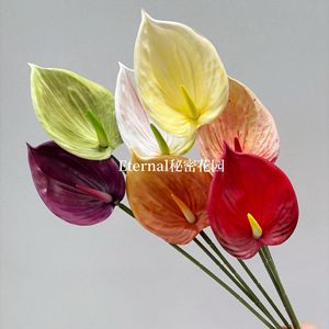 Fleur artificielle d'Anthurium Secret Garden, branche unique en plastique et tissu, pour décorations de mariage et fête des Mères - Product Image 2