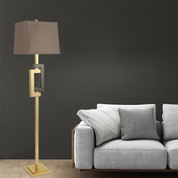 Lampe sur pied moderne européenne pour l'intérieur, éclairage décoratif pour chambre d'hôtel, lampe sur pied moderne avec base en marbre