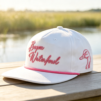 Casquette Snapback HS24 légère à séchage rapide avec visière plate, détail corde tressée et broderie logo personnalisée pour usage quotidien décontracté