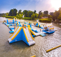 Parc aquatique gonflable commercial sur la mer, équipement de jeu de parc d'attractions aquatiques flottant gonflable