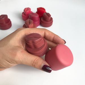 Stick per Trucco Vegano e Cruelty-free 2 in 1 per Labbra e <span class=keywords><strong>Guance</strong></span>, Tinta Idratante, Blush e Balsamo Labbra con Etichetta Privata - Product Image 6