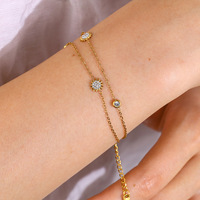 Bracelet en acier inoxydable plaqué or 18 carats avec soleil, lune et zircon cubique pour femme, chaîne fine délicate, style céleste, vente en gros OEM