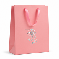 Sac en papier kraft personnalisé avec logo imprimé, design de luxe, faible MOQ, pour emballage cadeau et shopping