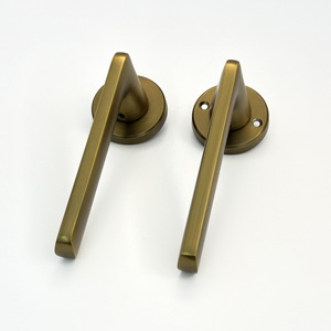 Nueva Cerradura de <span class=keywords><strong>Puerta</strong></span> Amarilla Minimalista China de Estilo Vintage, de Aleación de Zinc, con Manija Silenciosa, para Hogar, Dormitorio, Comercial - Product Image 3