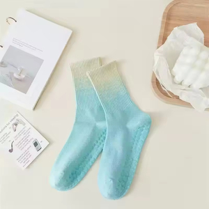 OEM New Gradient Women's Pure Cotton Non-Slip Crew Yoga Pilates Fitness <b>Socks</b> Professional for Spring Autumn High Quality - Product Image 4