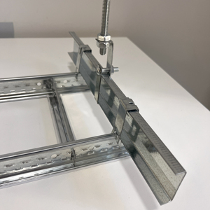 Ángulo de pared de acabado de acero galvanizado por inmersión en caliente de edificio moderno y material de marco de techo de yeso suspendido - Product Image 4