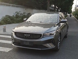 Entrega Rápida Emgrand 2023-2026 Versión Básica 1.5L Transmisión Automática Emisión Euro VI Volante a la Izquierda Asientos de Cuero - Product Image 2