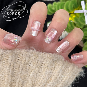 Ongles portables faits à la main haut de gamme perle queue de poisson nouvel an Art Xiaohongshu vente chaude fille chaude ongles conseils Style court - Product Image 1