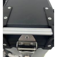Vente en gros usine : Sacoches latérales courbées en aluminium pour moto, 36L gauche et 32L droite, boîte de rangement latérale pour la modification et l'amélioration des voyages