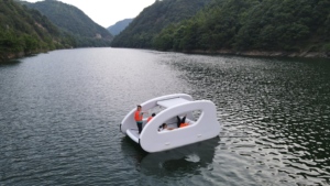 Bateau gonflable avec moteur pour les débutants, la <span class=keywords><strong>location</strong></span> de bateaux, les familles ou même le camping sur l'eau pendant la nuit - Product Image 6