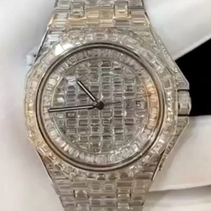 นาฬิกาข้อมือกลไกระบบอัตโนมัติสำหรับผู้ชายได้รับการรับรอง Gia จาก Hip Hop สีขาวทองใหม่หรูหราเพชร VVS Moissanite - Product Image 3