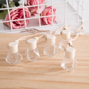 OEM Eco-Friendly Refillable Aromatherapy <b>Essential</b> <b>Oil</b> <b>Diffuser</b> Hanging Glass Bottle for Car & Home - Product Image 2