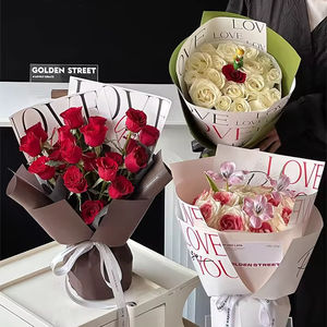 Papier d'emballage de fleurs simple et imperméable LOVE Lettres anglaises imprimées pour bouquets et cadeaux d'art pour les magasins de fleurs - Product Image 3