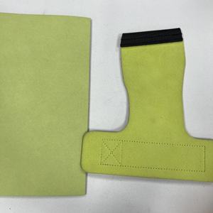 ถุงมือยางหนา3.0มม. ทำจากคาร์บอนไฟเบอร์สำหรับมือจับยกน้ำหนัก - Product Image 5