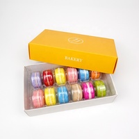 Boîte pliante en papier jaune personnalisé, pour cookies macarons chocolat, avec insertion de clapet en plastique transparent, 12 pièces