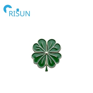 Sản xuất men màu xanh lá cây bốn lá cỏ ba lá Pin huy hiệu tùy chỉnh may mắn bốn lá ve áo pin tùy chỉnh St. Patrick của ngày <span class=keywords><strong>shamrock</strong></span> Pin - Product Image 6